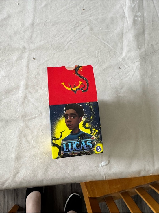 McDonald's Other - Stranger things McDonald’s Lucas happy meal toy